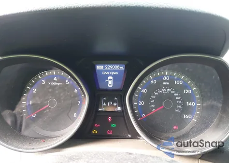 2013 Hyundai Elantra Gt z USA, uszkodzony, nr VIN KMHD35LEXDU108911